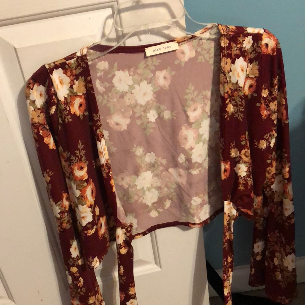 Flora cropped tie top